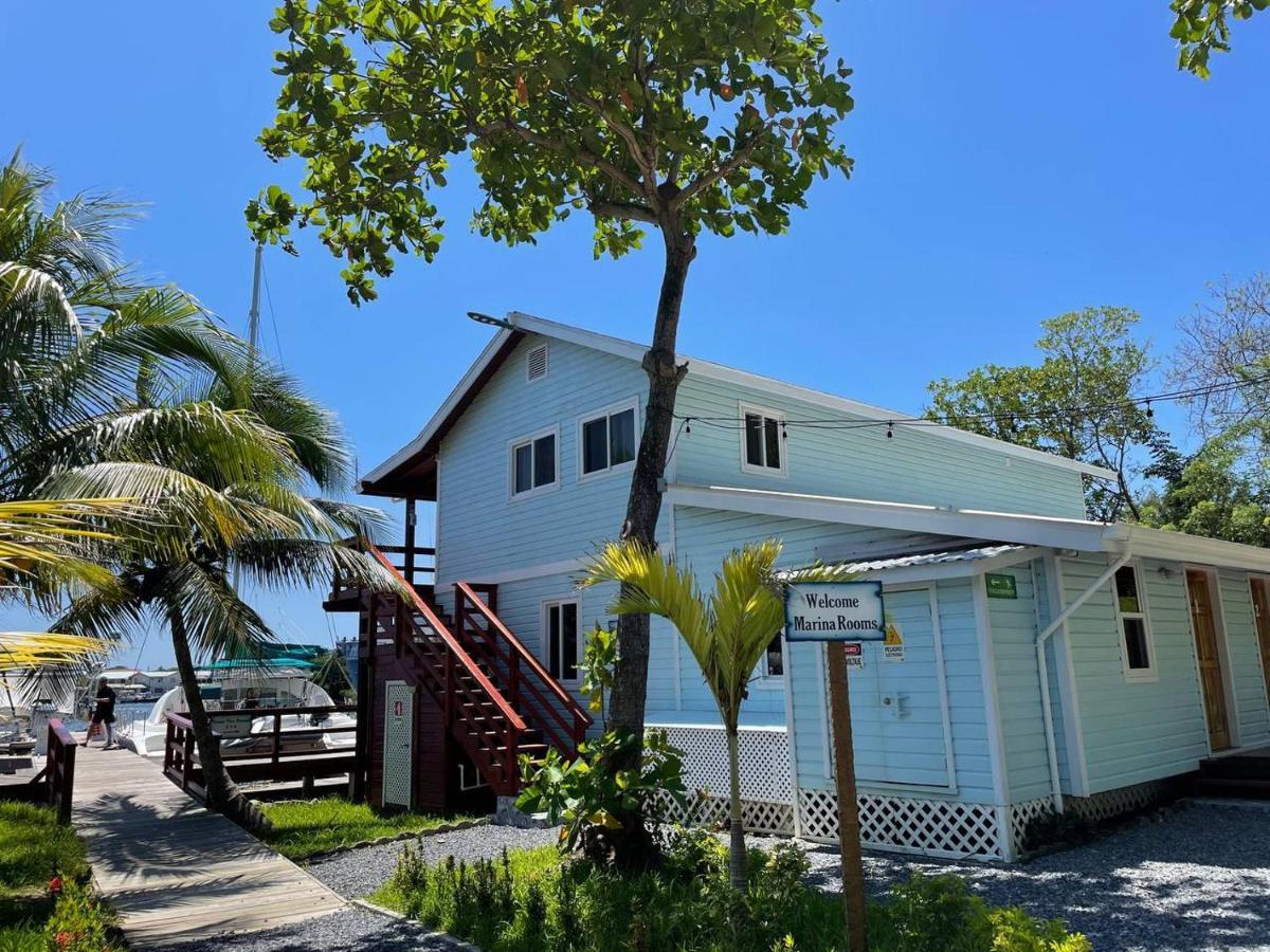 Hotel And Dive Center Roatan Yacht Club French Harbour Exterior photo